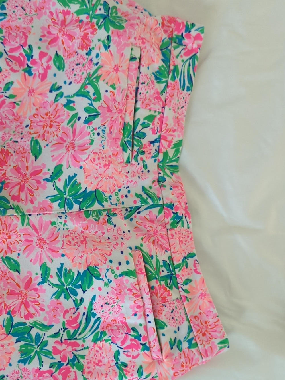 Shorts - Picture 5 of 7